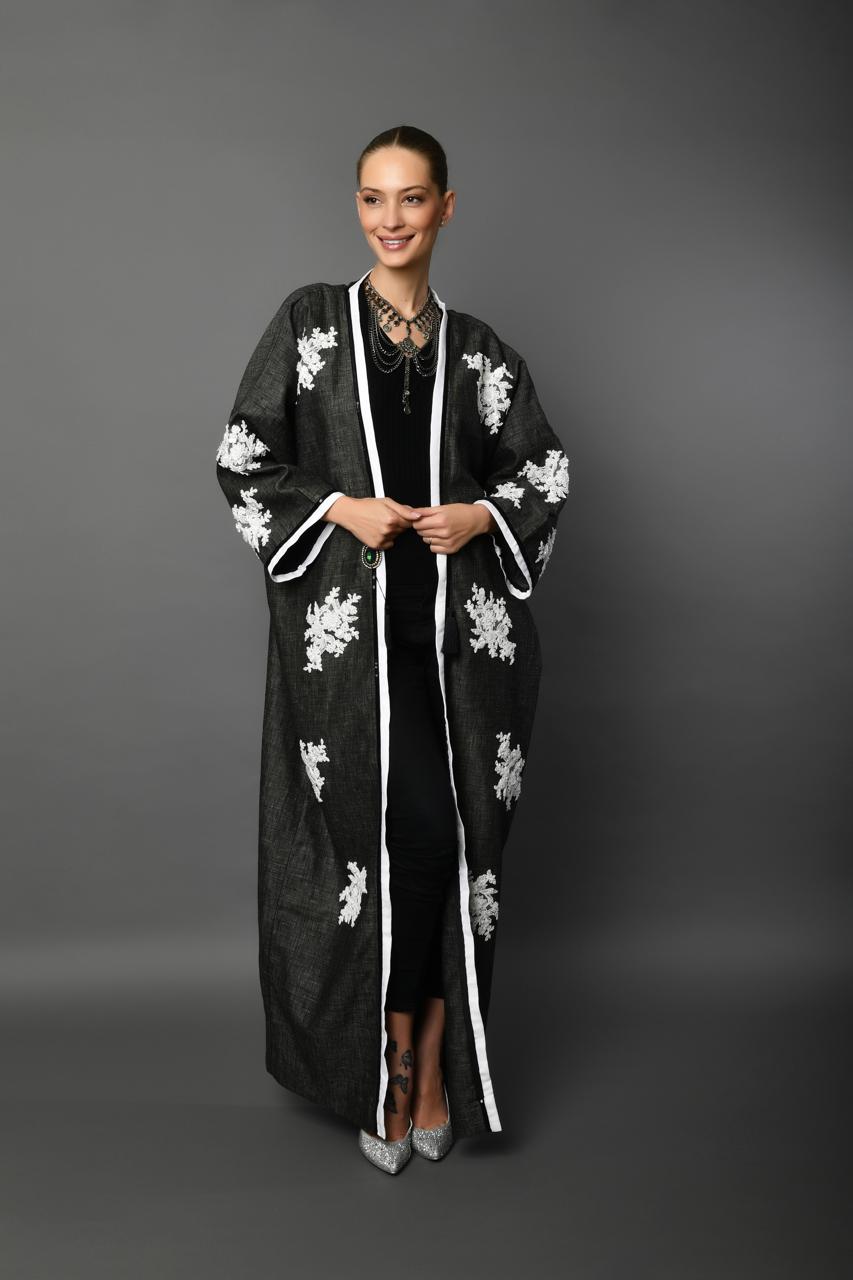 Noir Elegance Abaya
